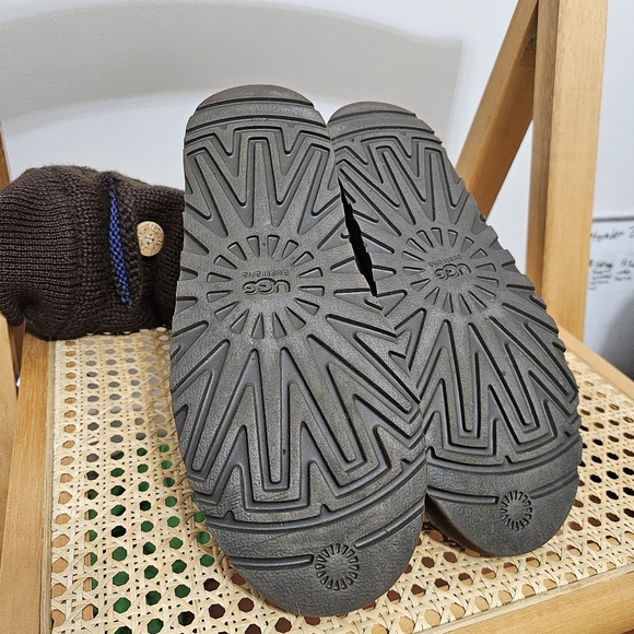 UGG Australia Womens Classic Cardy Brown Sheepskin Knit Boot 5817 Size 8 - Picture 10 of 10